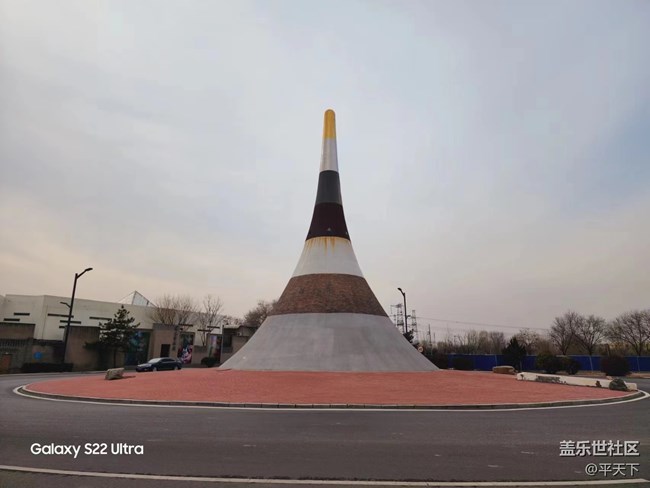 【地标】中国宋庄画家村七行塔