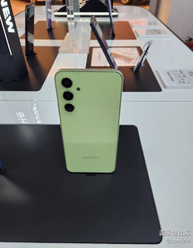 【Galaxy A54 5G体验】体验店试下