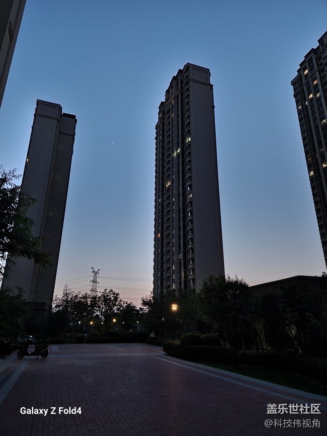 三星Galaxy Z Fold4夜景拍照