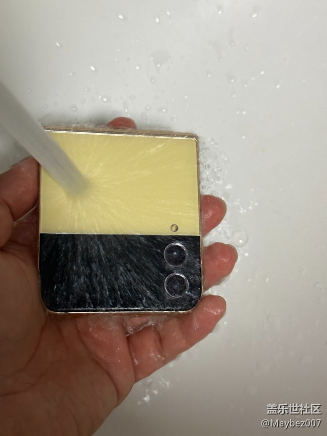 Flip4的防水性能真强 Flip4的防水性能真强