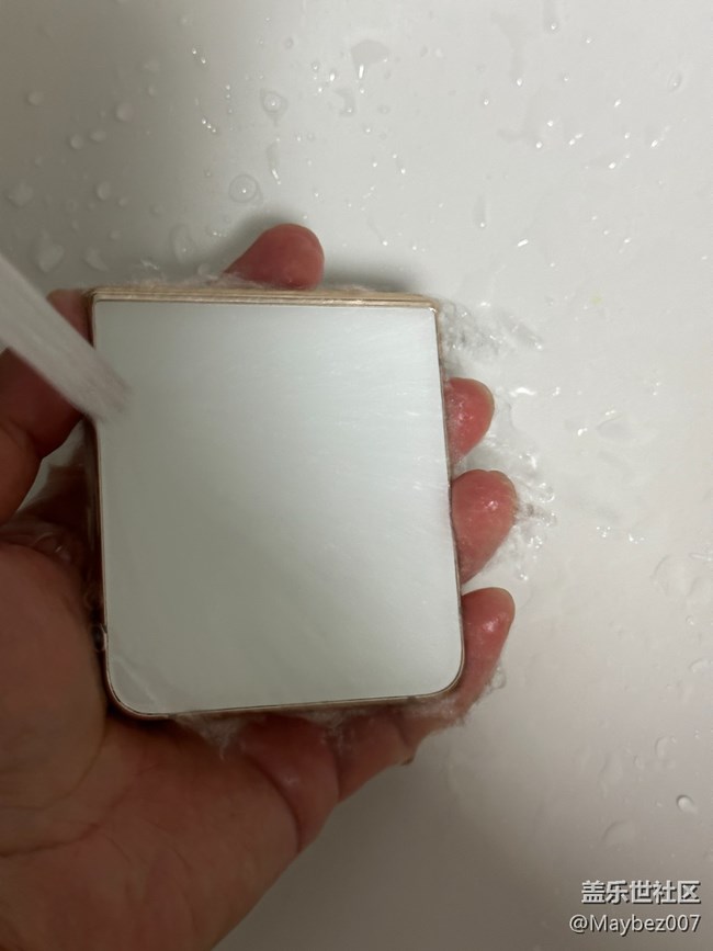 Flip4的防水性能真强 Flip4的防水性能真强