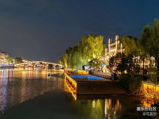 #假期掠影——霓虹