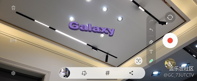 三星的AR动态萌拍确实在AR领域的实践中领跑了安卓阵营。