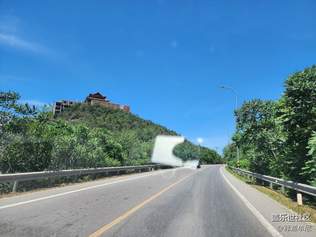 【拥抱自然】公路两侧的风景