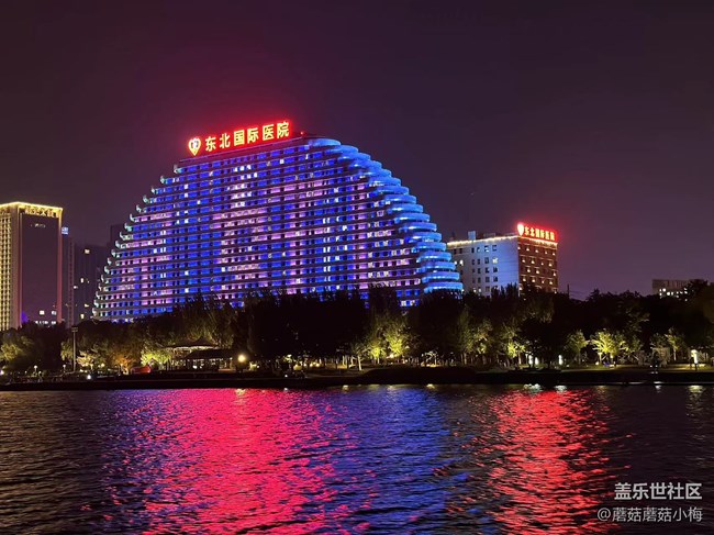 【浑河的夜景呀】凉风习习，游船去欣赏浑河吧