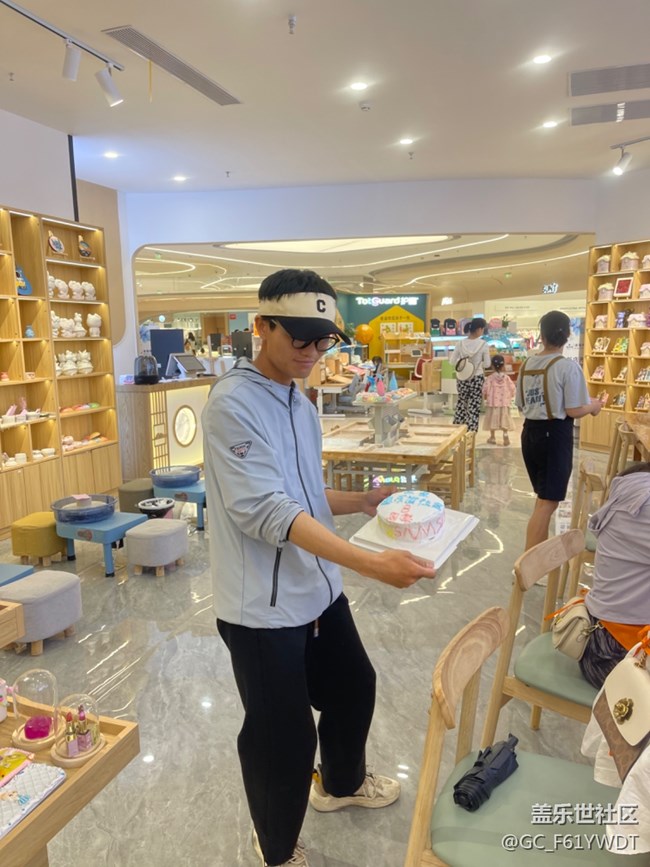 【社区八周年】生日快乐