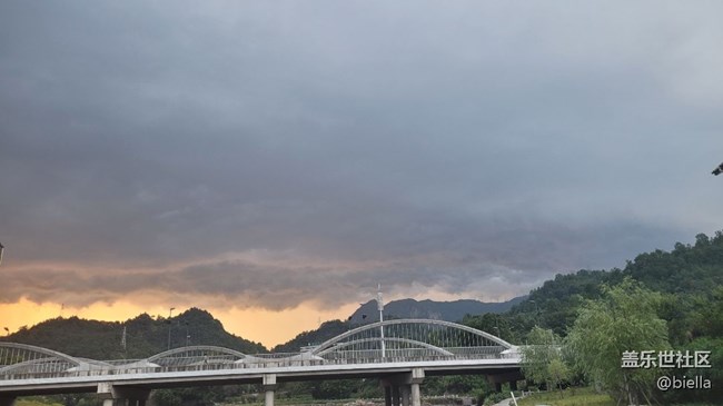 【记忆中的夏天】期待下雨