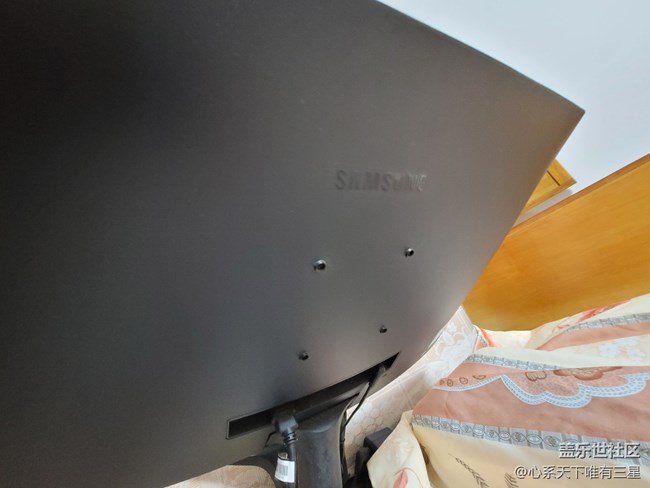 【寻找logo大挑战】+三星曲屏显示器