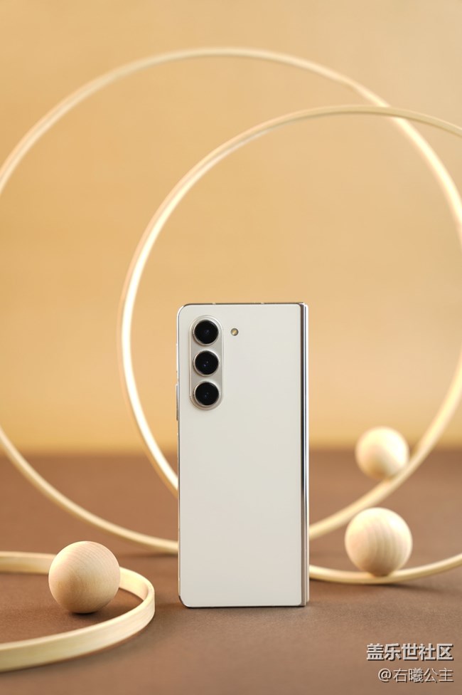 尽兴折叠精彩纷呈 三星Galaxy Z Fold5美图赏析