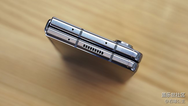设计均衡 内外兼修 三星Galaxy Z Fold5评测