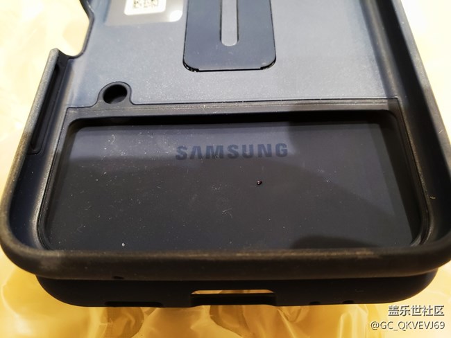 【寻找logo大挑战】+Galaxy Z Flip4 指环式硅胶保护壳 黑色