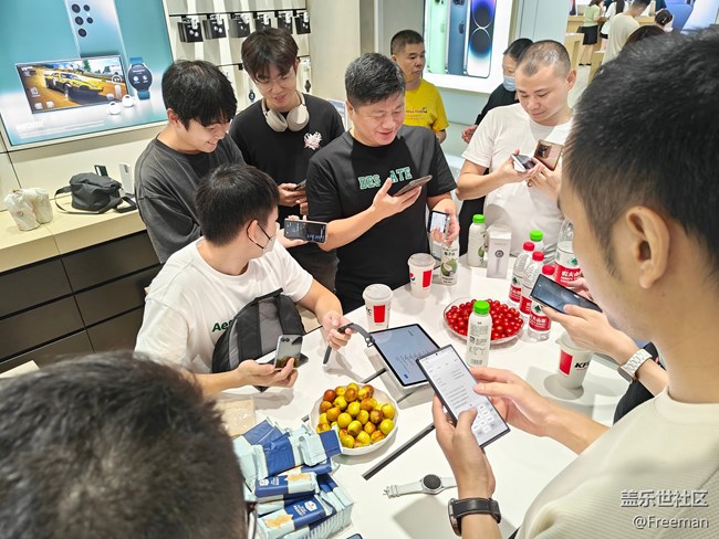 【第五代折叠新品】星粉相聚发布会 | 第一手体验新机