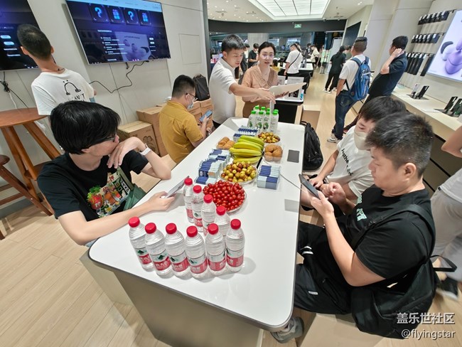 【第五代折叠新品】广州分会场，新品大卖