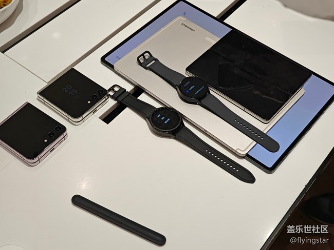 【第五代折叠新品】广州分会场，新品大卖