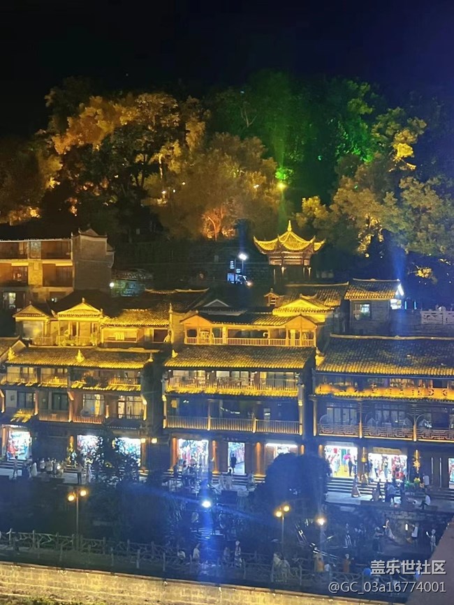 【寻一份美好】凤凰古城