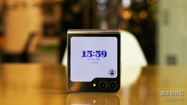 Galaxy Z Flip5大视野智能外屏体验——外屏壁纸设置篇