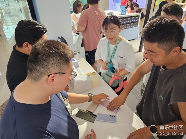 折叠第五代谁能不爱