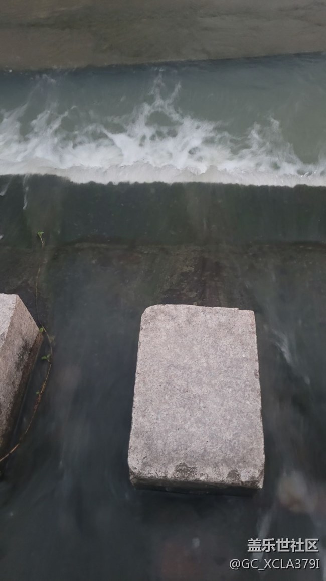 【那年初秋】小河流水