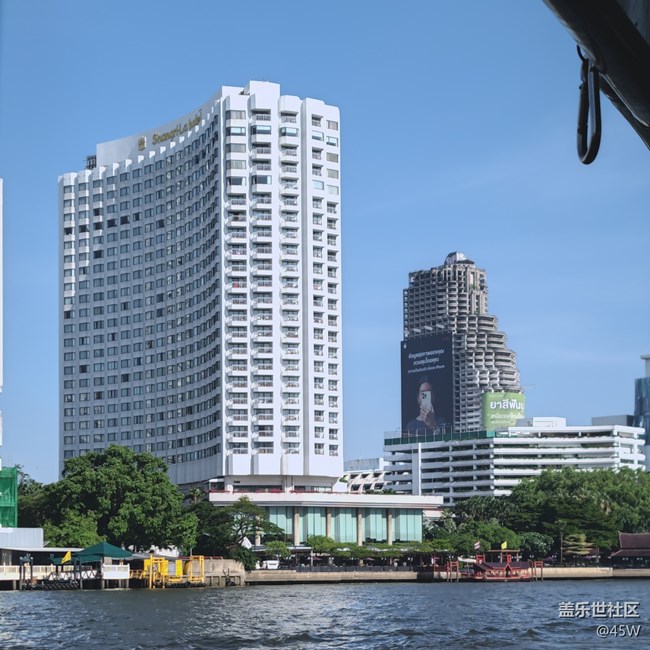 【捕捉夏日美好】欣赏多样化的建筑