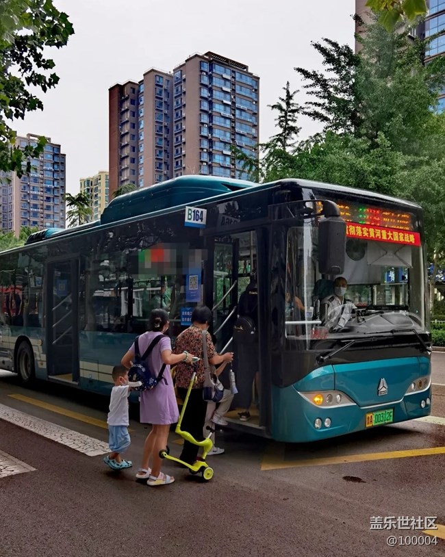 【街景】公交站