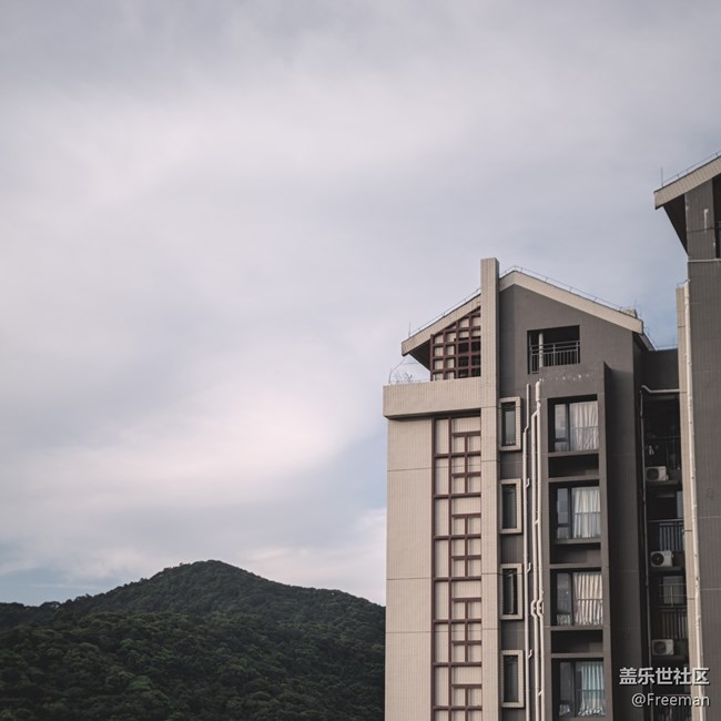 【长焦距下的城市之美】天空中的艺术雕塑