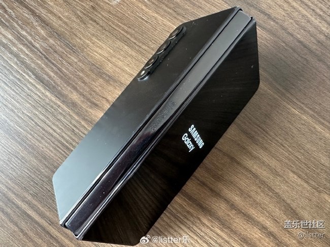 三星Galaxy Z Fold 4的折叠屏转轴寿命有多久？