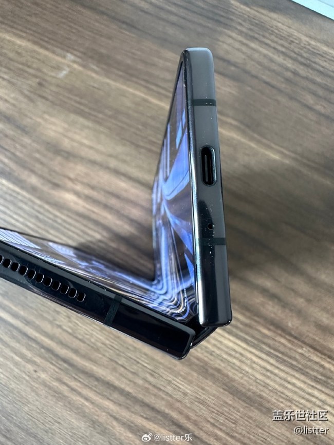 三星Galaxy Z Fold 4的折叠屏转轴寿命有多久？