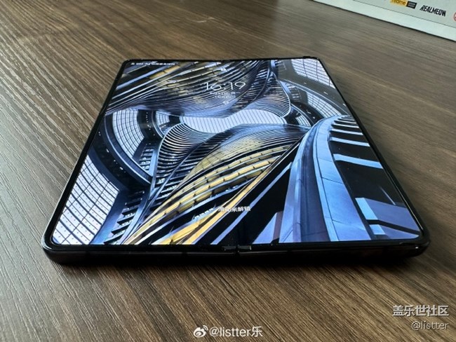 三星Galaxy Z Fold 4的折叠屏转轴寿命有多久？