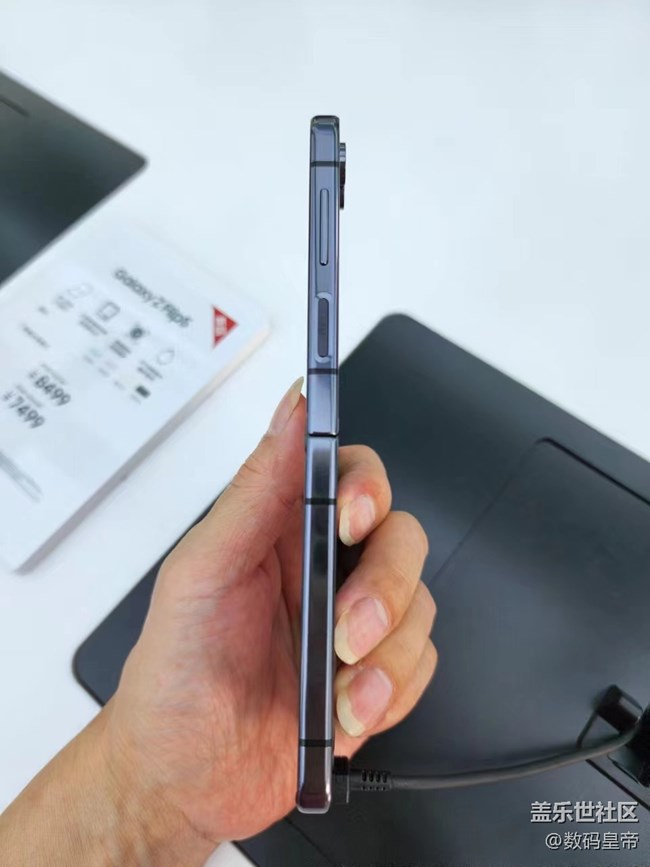 【折叠新时代】摄影办公刷抖音一个都不能少