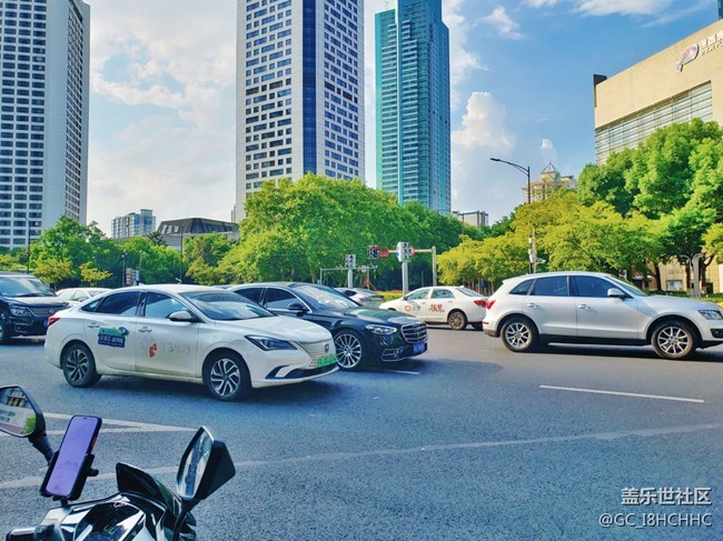 【街景】+新街口东南角
