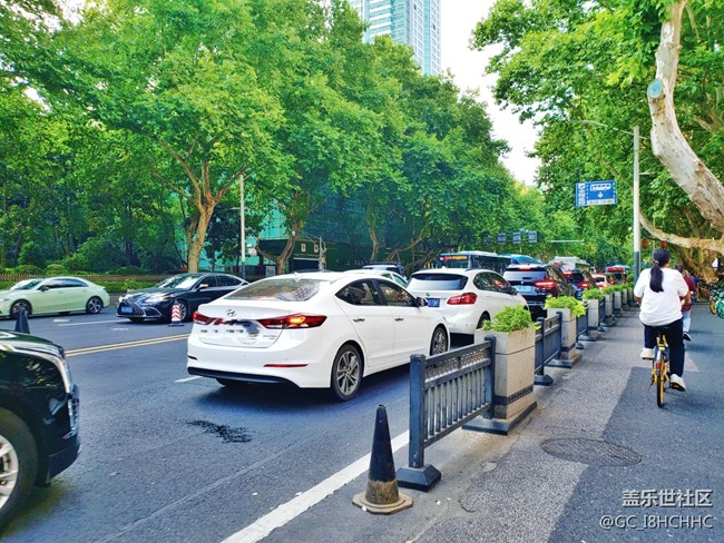 【街景】+新街口东北角