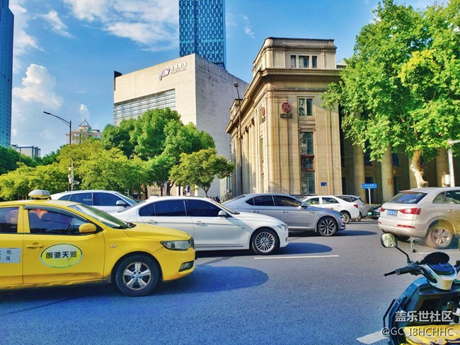 【街景】+新街口东南角