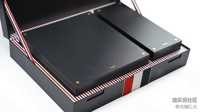 Galaxy Z Fold5 Thom Browne限量版精美图赏