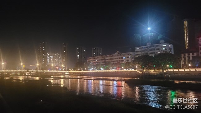 【夜景街头】迷人小城
