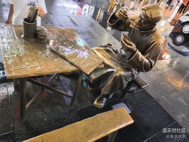 【夜景街头】在人群里找个能拍照的地方