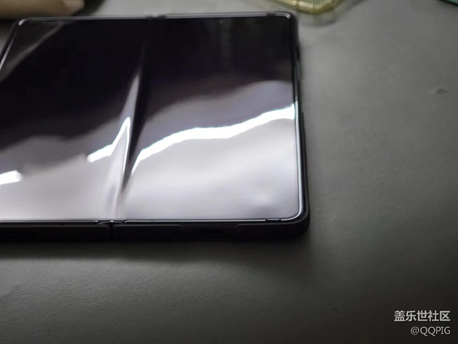 大家的FOLD5会出现褶皱问题吗？