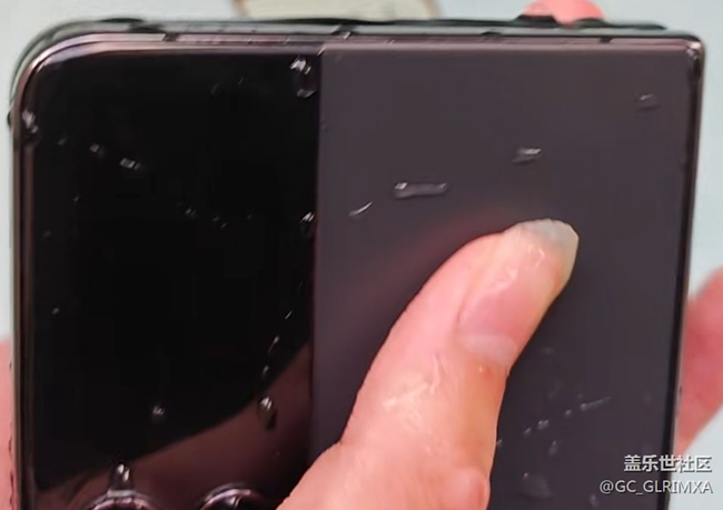 三星IPX8