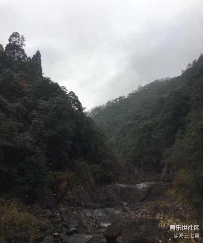 【抓住秋天的尾巴】深山