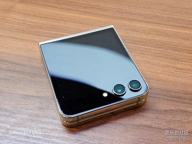 【Zflip5 体验】精致典雅，彰显品位