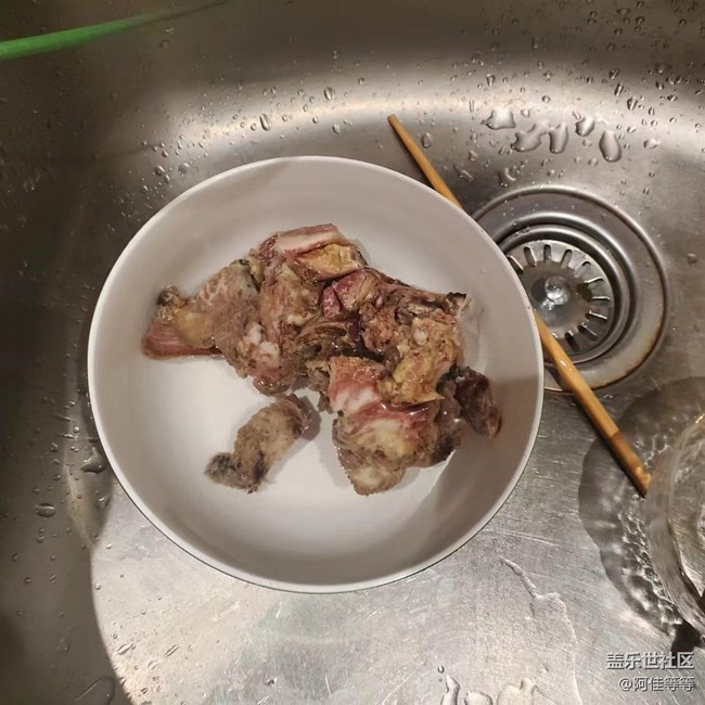 【新年霸王餐】+腊排骨炖萝卜和玉米
