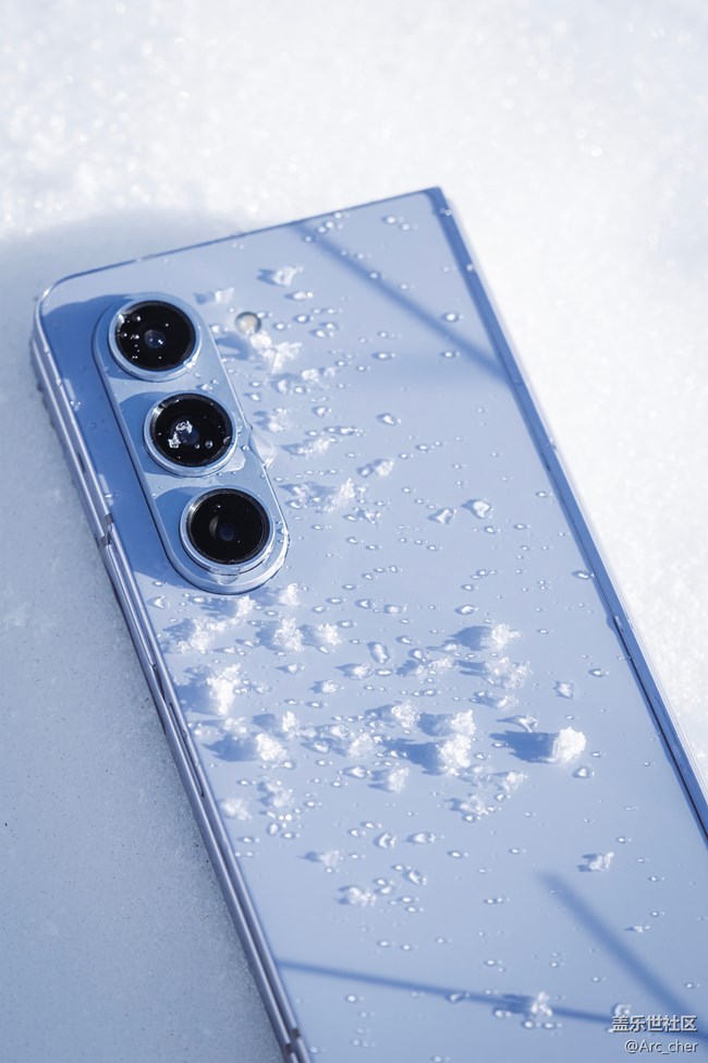 雪中精灵——Galaxy Z Fold5 冰萃蓝图赏
