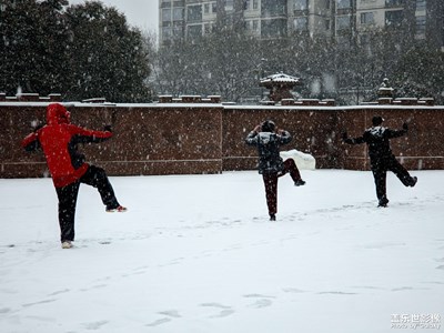 《元宵纳福》+瑞雪中的西安年
