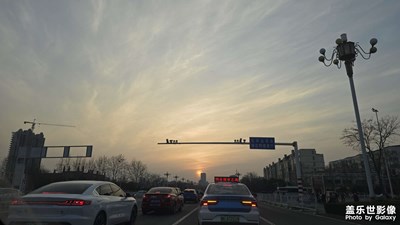 等红灯时随拍