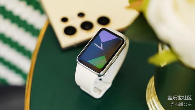 轻巧时尚 佩戴舒适 三星Galaxy Fit3图赏