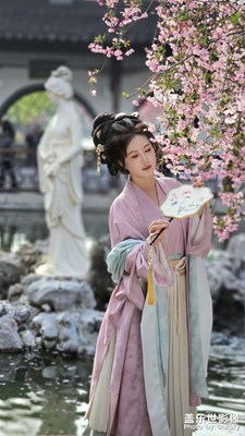 春色满园