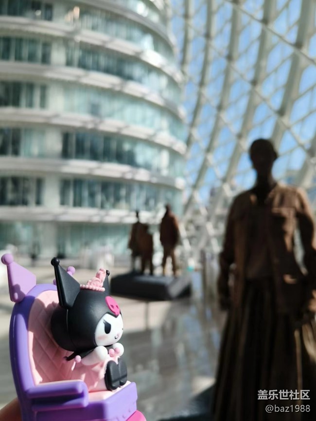 【了不起的她们】+酷洛米带您来逛展