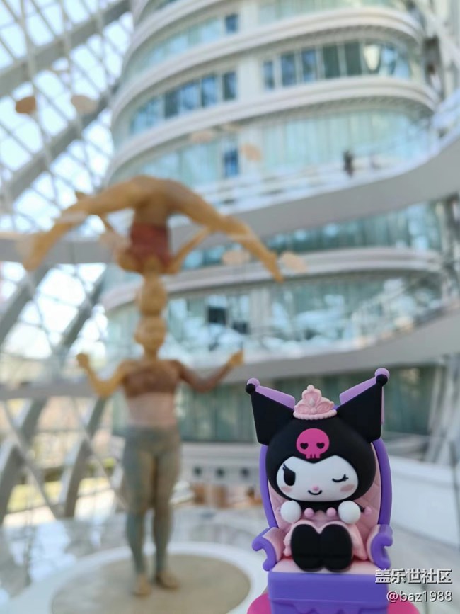 【了不起的她们】+酷洛米带您来逛展