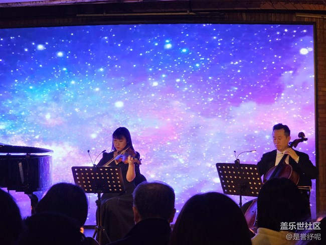 『烛光音乐会』探寻暗夜之美
