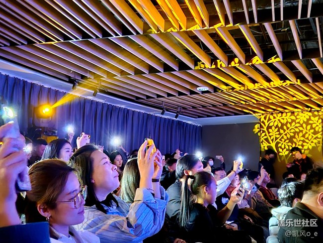 {烛光音乐会}+和小伙伴们一起体验夜景模式的音乐会呀~