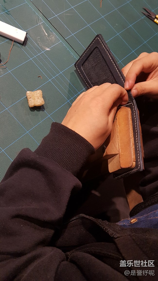 皮具店的静物摄影+：打造DIY皮具，定格美好时刻